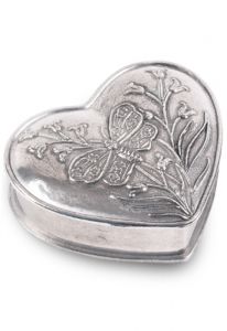 Miniurna corazón de peltre pequeña mariposa